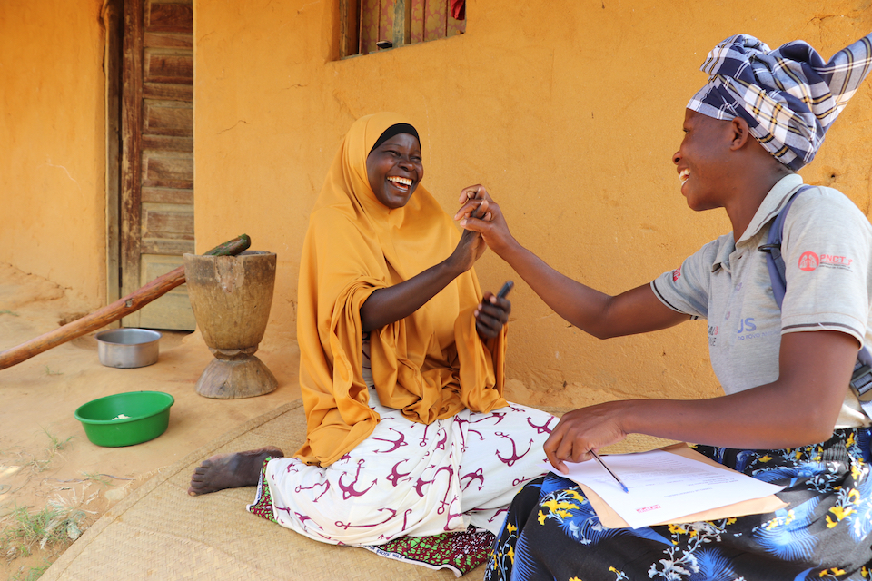 ADPP programs are designed to empower individuals, families and communities to make positive changes in their lives, through local capacity building and an integrated approach to development that links education, health and community development